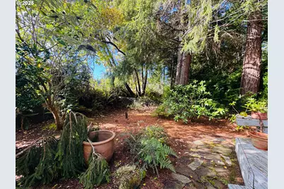 88468 Trout Pond Ln, Bandon, OR 97411 - Photo 35