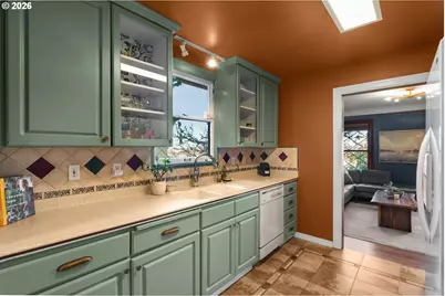 10807 NW 2nd St, Portland, OR 97231 - Photo 11