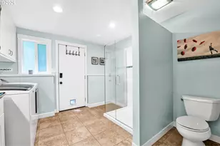 2897 Timberline Dr, Eugene, OR 97405 - Photo 31