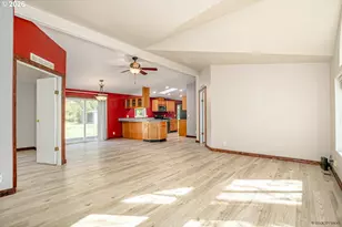 65977 E Chippawa Ln, Rhododendron, OR 97049 - Photo 7