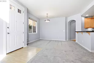 2644 SW Hume Ct, Portland, OR 97219 - Photo 5