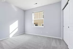 2644 SW Hume Ct, Portland, OR 97219 - Photo 9