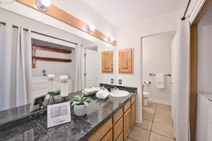 28615 SW Ash Meadows Blvd, Wilsonville, OR 97070 - Photo 23