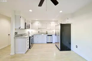28615 SW Ash Meadows Blvd, Wilsonville, OR 97070 - Photo 9