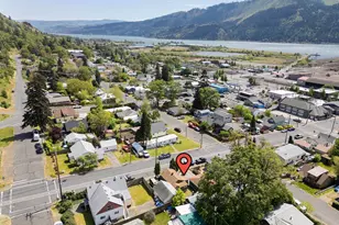 307 N Ash St, Bingen, WA 98605 - Photo 17