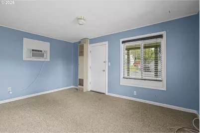 307 N Ash St, Bingen, WA 98605 - Photo 9