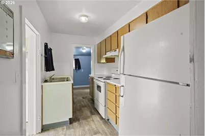 307 N Ash St, Bingen, WA 98605 - Photo 19
