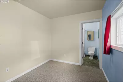 307 N Ash St, Bingen, WA 98605 - Photo 11