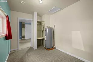 307 N Ash St, Bingen, WA 98605 - Photo 13