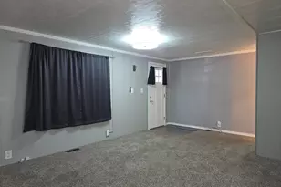 19776 SE Stark St, Portland, OR 97233 - Photo 9