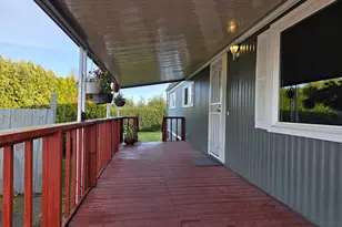 19776 SE Stark St, Portland, OR 97233 - Photo 3