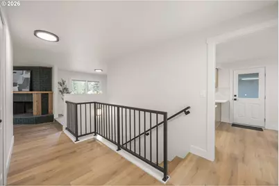 2355 Panorama Dr, Eugene, OR 97405 - Photo 5