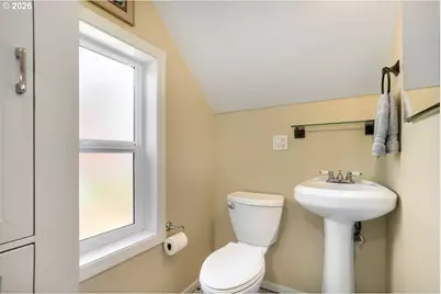 323 NW 17th Ave, Camas, WA 98607 - Photo 23