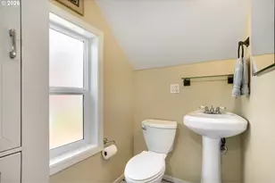 323 NW 17th Ave, Camas, WA 98607 - Photo 23