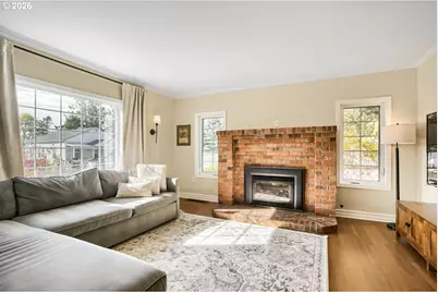 323 NW 17th Ave, Camas, WA 98607 - Photo 9