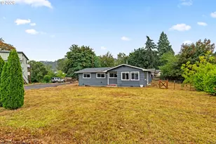 117 E B Ave, Drain, OR 97435 - Photo 1