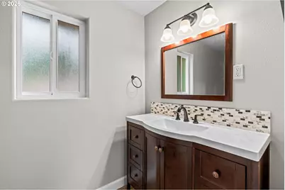 117 E B Ave, Drain, OR 97435 - Photo 23
