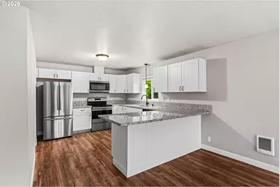 117 E B Ave, Drain, OR 97435 - Photo 7