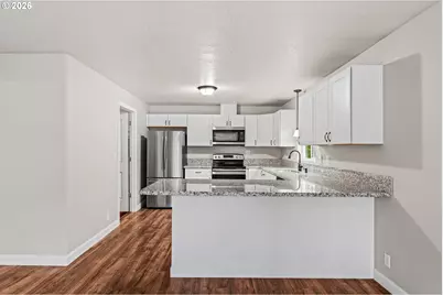 117 E B Ave, Drain, OR 97435 - Photo 11