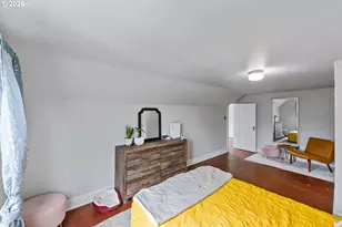 296 S 10th St, Coos Bay, OR 97420 - Photo 23