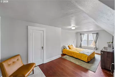 296 S 10th St, Coos Bay, OR 97420 - Photo 21