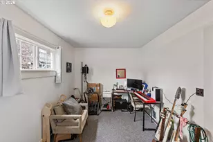 296 S 10th St, Coos Bay, OR 97420 - Photo 9