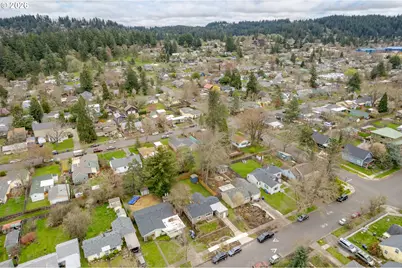 2571 Alder St, Eugene, OR 97405 - Photo 45