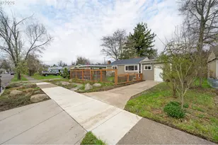 2571 Alder St, Eugene, OR 97405 - Photo 43