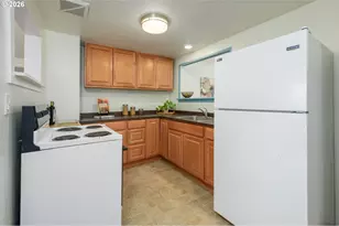 2571 Alder St, Eugene, OR 97405 - Photo 9