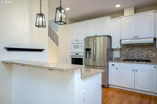 10898 SE Happy Valley Dr, Happy Valley, OR 97086 - Photo 11