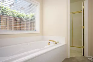10898 SE Happy Valley Dr, Happy Valley, OR 97086 - Photo 23