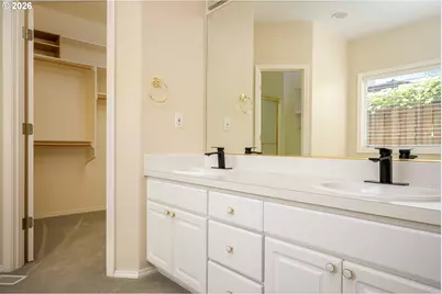 10898 SE Happy Valley Dr, Happy Valley, OR 97086 - Photo 25