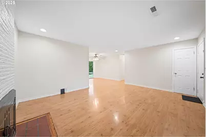 850 SE 169th Dr, Portland, OR 97233 - Photo 5