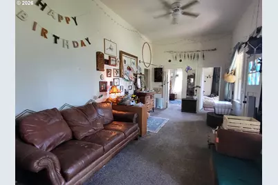 204 First St, Moro, OR 97039 - Photo 5
