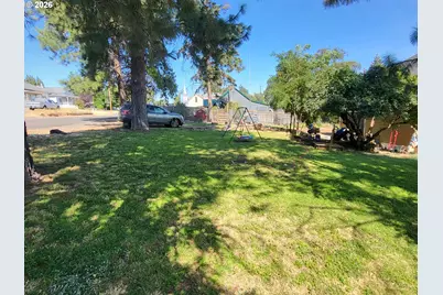 204 First St, Moro, OR 97039 - Photo 19