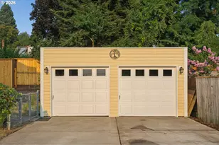 322 SE 61st Ave, Portland, OR 97215 - Photo 37