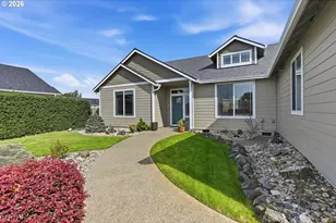 2025 Roosevelt Loop, North Bend, OR 97459 - Photo 5