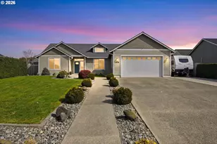 2025 Roosevelt Loop, North Bend, OR 97459 - Photo 5