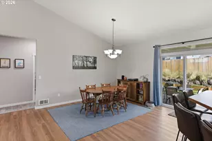 2025 Roosevelt Loop, North Bend, OR 97459 - Photo 19