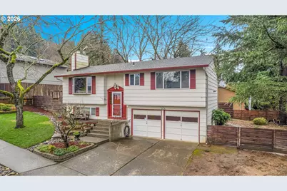 638 SW 7th St, Gresham, OR 97080 - Photo 3