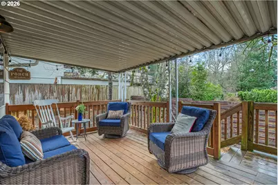 638 SW 7th St, Gresham, OR 97080 - Photo 15