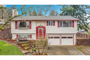 638 SW 7th St, Gresham, OR 97080 - Photo 1