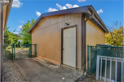 1655 S Elm St, Canby, OR 97013 - Photo 39