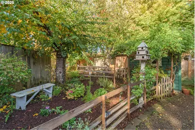 1750 Tabor St, Eugene, OR 97401 - Photo 41