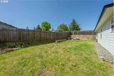 601 SE Rose Ridge Dr, Winston, OR 97496 - Photo 33