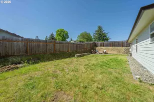 601 SE Rose Ridge Dr, Winston, OR 97496 - Photo 33