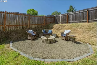 601 SE Rose Ridge Dr, Winston, OR 97496 - Photo 29