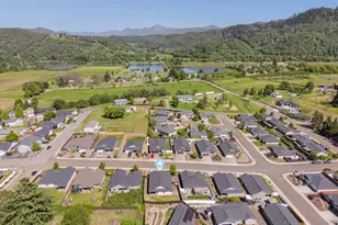 601 SE Rose Ridge Dr, Winston, OR 97496 - Photo 39