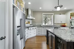17144 SE Johnston Dr, Portland, OR 97236 - Photo 11