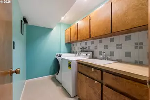 2382 NW Esquire Dr, Roseburg, OR 97471 - Photo 37